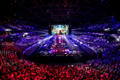 邻里小狗阿黄：狗界达人秀背后的宠物训练秘诀